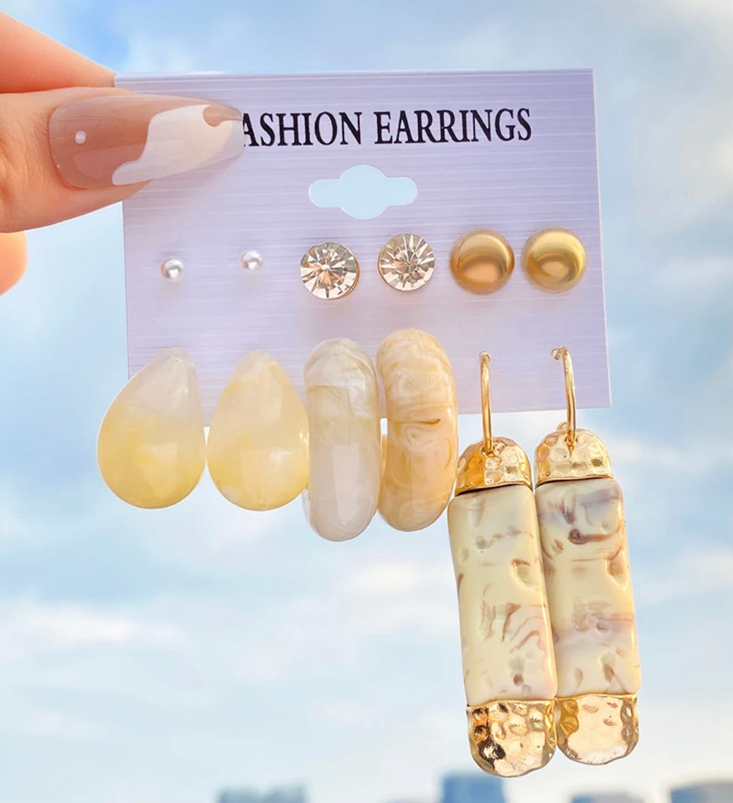 Yellove Earring Set