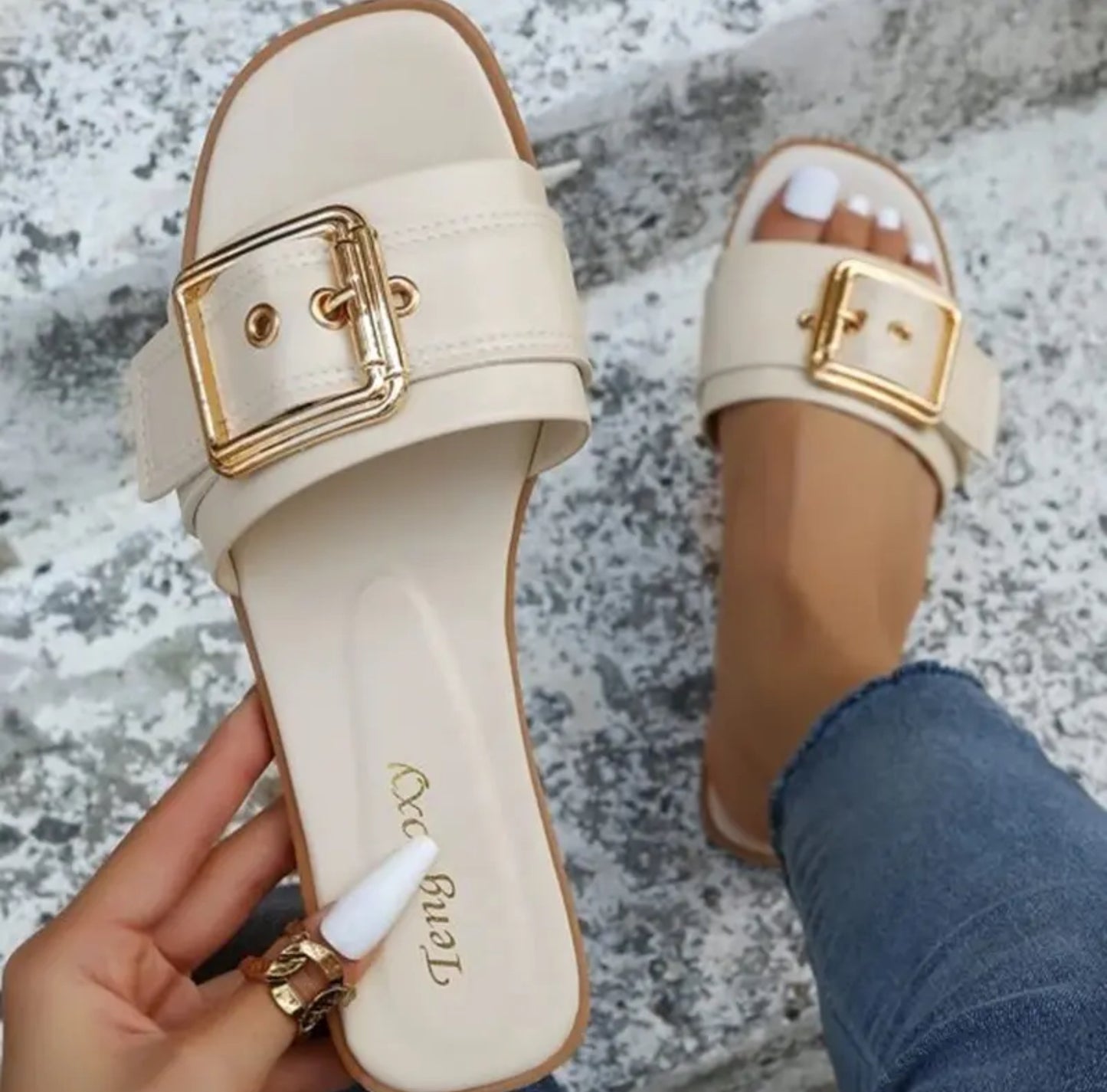 Buckle Style Women Sandals