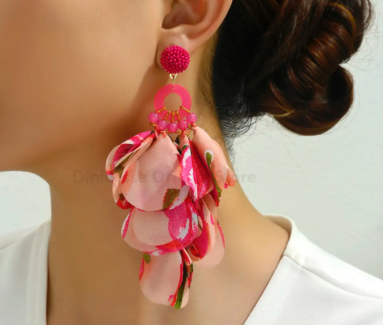 Fluffy Floral Earring